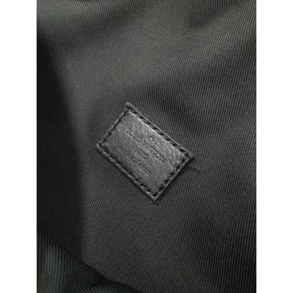 Louis Vuitton Monogram Shadow Black Discovery Bum Bag Body - Picture 7 of 9